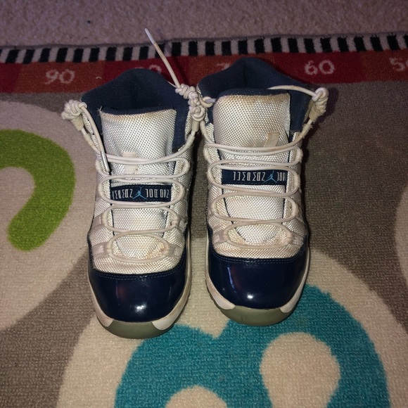 Retro Nike Air Jordan 11 boys 1Y - EUC - Picture 2 of 7